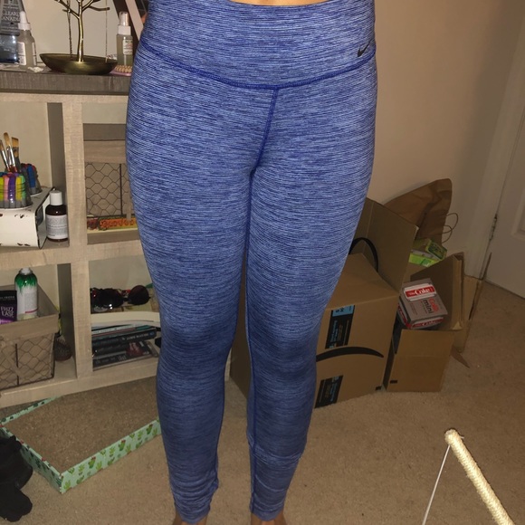 Nike leggings - Picture 1 of 2